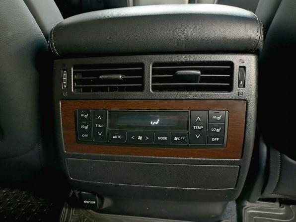 Toyota Land Cruiser 200 Series Рестайлинг 2 с пробегом 2017 года, цена 6 749 000 рублей, 81280 км, внедорожник, Автокод Объявления