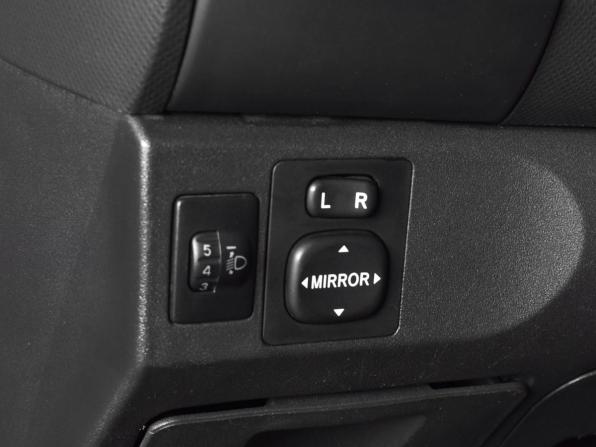 Toyota Yaris II с пробегом 2008 года, цена 564 995 рублей, 433204 км, хэтчбек, Автокод Объявления