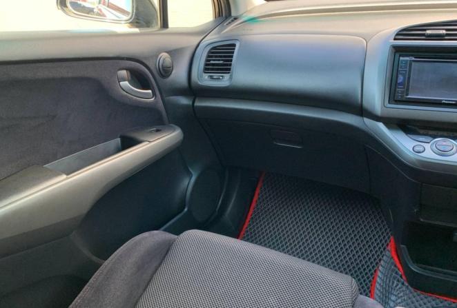Honda Stream II с пробегом 2007 года, цена 740 000 рублей, 256896 км, компактвэн, Автокод Объявления