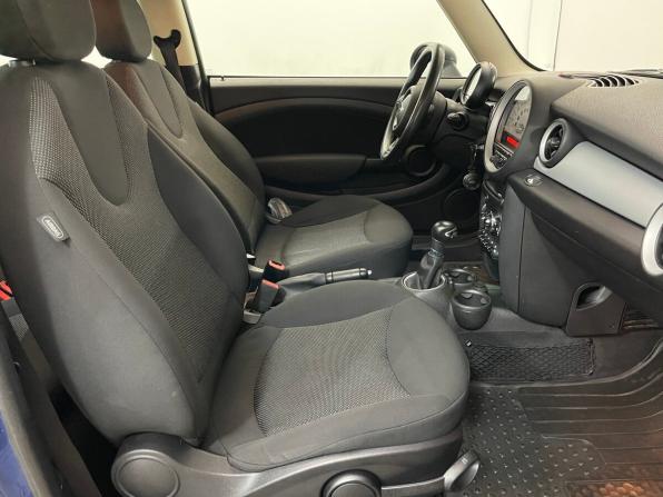 Mini Hatch II (R56) Рестайлинг с пробегом 2013 года, цена 875 000 рублей, 165696 км, хэтчбек, Автокод Объявления