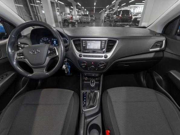 Hyundai Solaris II с пробегом 2018 года, цена 1 490 000 рублей, 81506 км, седан, Автокод Объявления