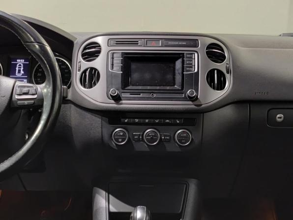 Volkswagen Tiguan I Рестайлинг с пробегом 2016 года, цена 1 296 000 рублей, 183634 км, внедорожник, Автокод Объявления