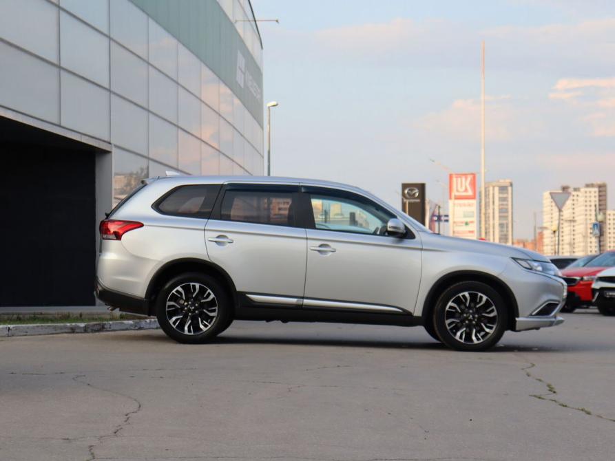 Mitsubishi Outlander III Рестайлинг 3 Самара  - изображение 4