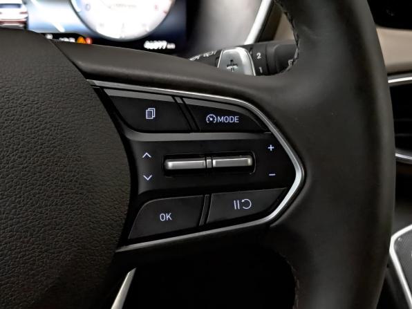 Hyundai Santa Fe IV Рестайлинг с пробегом 2021 года, цена 3 820 000 рублей, 46076 км, внедорожник, Автокод Объявления
