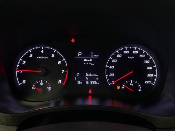 Hyundai Solaris II Рестайлинг с пробегом 2021 года, цена 1 437 000 рублей, 161000 км, седан, Автокод Объявления
