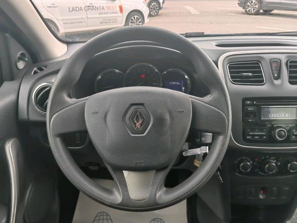 Renault Logan II с пробегом 2016 года, цена 910 000 рублей, 47940 км, седан, Автокод Объявления