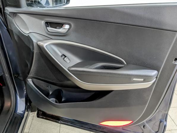 Hyundai Santa Fe III Рестайлинг с пробегом 2017 года, цена 2 100 000 рублей, 130966 км, внедорожник, Автокод Объявления
