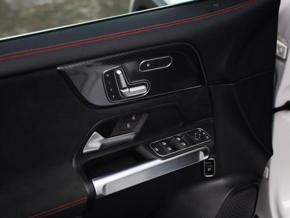 Mercedes-Benz GLB AMG I (X247) с пробегом 2021 года, цена 4 935 000 рублей, 38480 км, внедорожник, Автокод Объявления