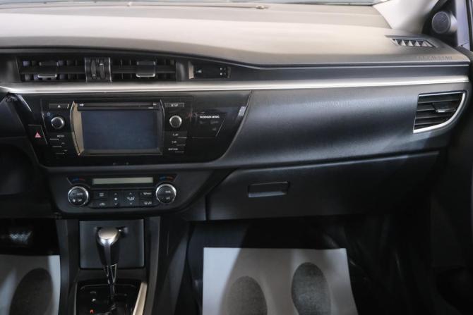 Toyota Corolla XI (E160 E170 E180) с пробегом 2014 года, цена 1 399 000 рублей, 155000 км, седан, Автокод Объявления