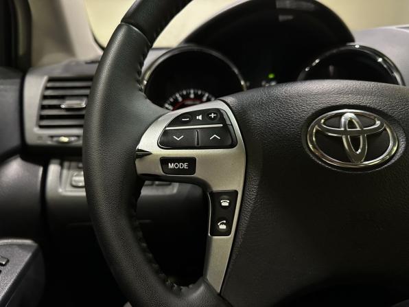 Toyota Highlander II (XU40) Рестайлинг с пробегом 2011 года, цена 1 679 000 рублей, 316867 км, внедорожник, Автокод Объявления
