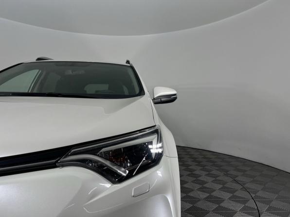 Toyota RAV4 IV (XA40) Рестайлинг с пробегом 2018 года, цена 2 519 000 рублей, 76900 км, внедорожник, Автокод Объявления