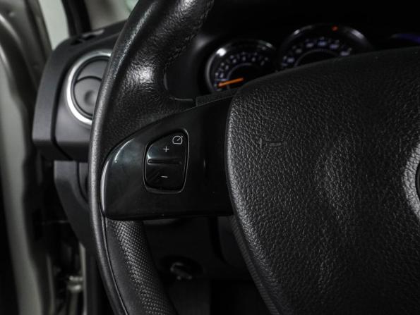 Renault Sandero II с пробегом 2017 года, цена 935 000 рублей, 112516 км, хэтчбек, Автокод Объявления