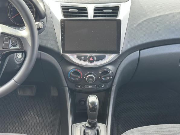 Hyundai Solaris I Рестайлинг с пробегом 2014 года, цена 1 065 000 рублей, 126141 км, седан, Автокод Объявления