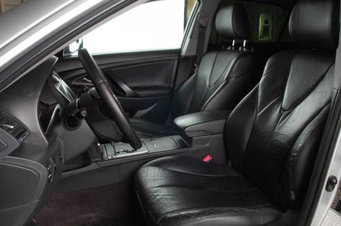Toyota Camry VI (XV40) Рестайлинг с пробегом 2010 года, цена 1 219 000 рублей, 331975 км, седан, Автокод Объявления