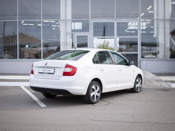 Skoda Rapid I с пробегом 2014 года, цена 830 000 рублей, 231159 км, лифтбек, Автокод Объявления