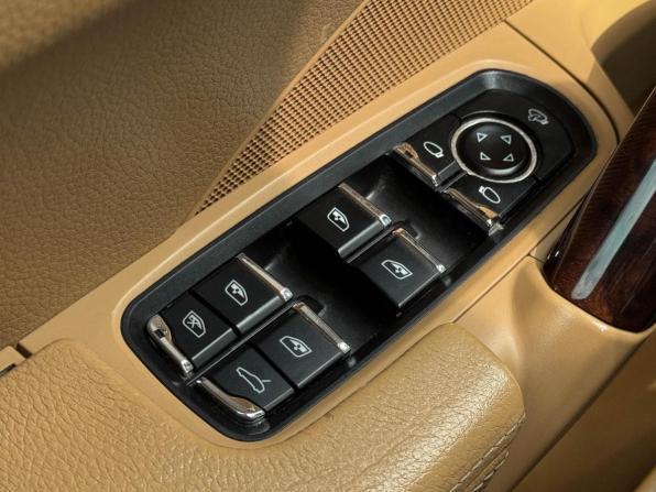 Porsche Cayenne II (958) с пробегом 2012 года, цена 2 699 000 рублей, 193526 км, внедорожник, Автокод Объявления