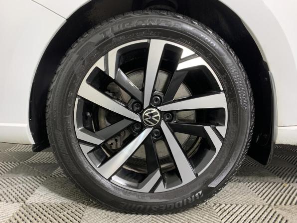 Volkswagen Polo VI с пробегом 2021 года, цена 1 795 000 рублей, 83255 км, лифтбек, Автокод Объявления