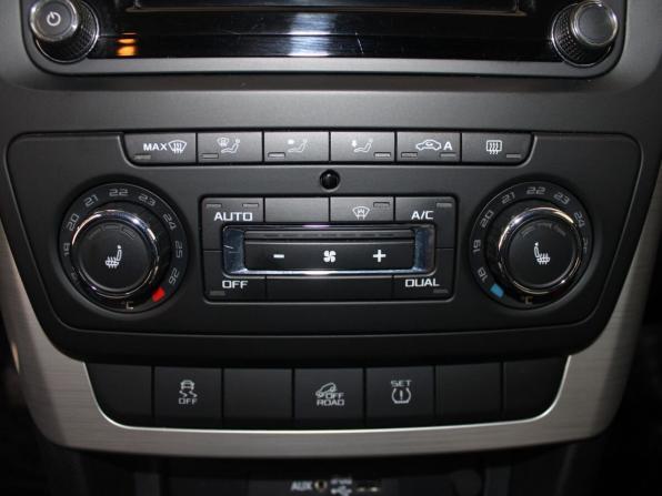 Skoda Yeti I Рестайлинг с пробегом 2016 года, цена 1 199 900 рублей, 267538 км, внедорожник, Автокод Объявления