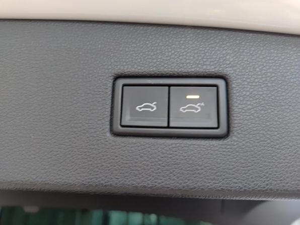 Volkswagen Tiguan II с пробегом 2018 года, цена 2 897 000 рублей, 109834 км, внедорожник, Автокод Объявления