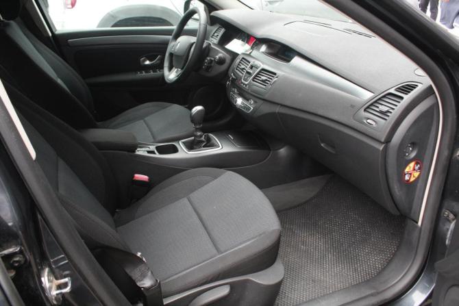 Renault Laguna III с пробегом 2009 года, цена 630 000 рублей, 230418 км, лифтбек, Автокод Объявления