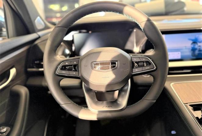 Новый Geely Monjaro I Рестайлинг 2026 года, цена 4 954 990 рублей, внедорожник, Автокод Объявления