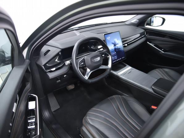 Geely Preface I с пробегом 2024 года, цена 2 590 000 рублей, 13717 км, седан, Автокод Объявления