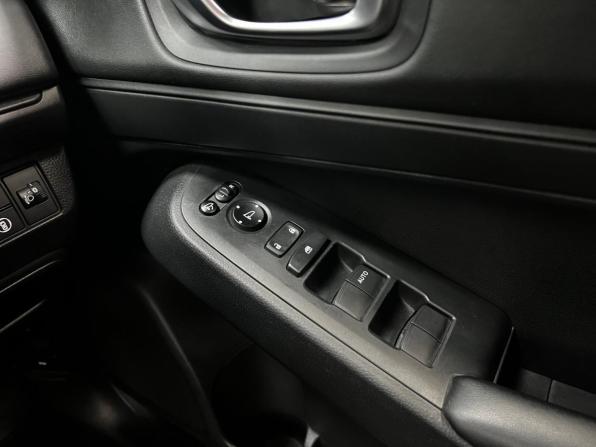 Honda Vezel II с пробегом 2021 года, цена 2 355 000 рублей, 55810 км, внедорожник, Автокод Объявления