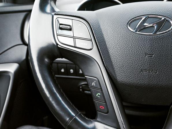 Hyundai Santa Fe III Рестайлинг с пробегом 2017 года, цена 2 505 000 рублей, 121600 км, внедорожник, Автокод Объявления