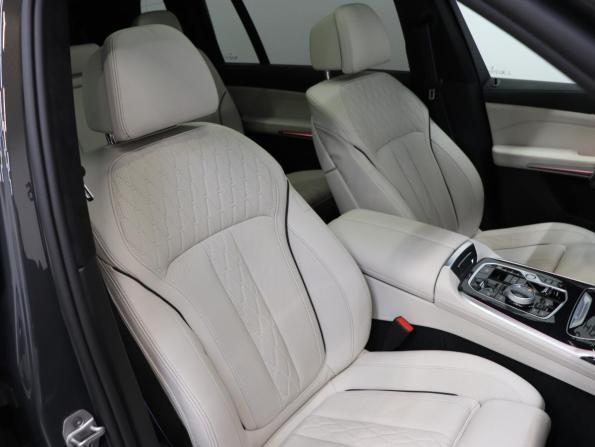 BMW X7 I (G07) Рестайлинг с пробегом 2025 года, цена 15 990 000 рублей, 5834 км, внедорожник, Автокод Объявления