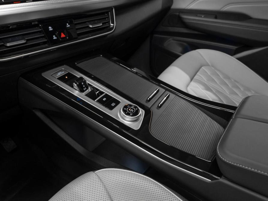Volkswagen Tavendor I Рестайлинг Москва  - изображение 13