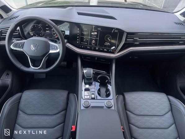 Новый Volkswagen Touareg III Рестайлинг 2025 года, цена 11 990 000 рублей, внедорожник, Автокод Объявления