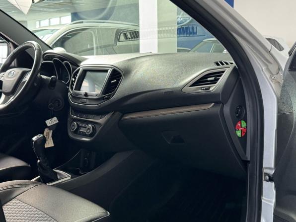 Lada (ВАЗ) Vesta I с пробегом 2022 года, цена 1 096 000 рублей, 107451 км, универсал, Автокод Объявления