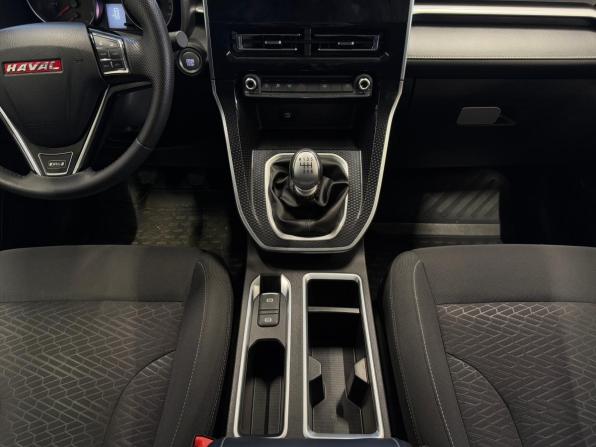 Haval M6 II с пробегом 2024 года, цена 1 550 000 рублей, 35000 км, внедорожник, Автокод Объявления