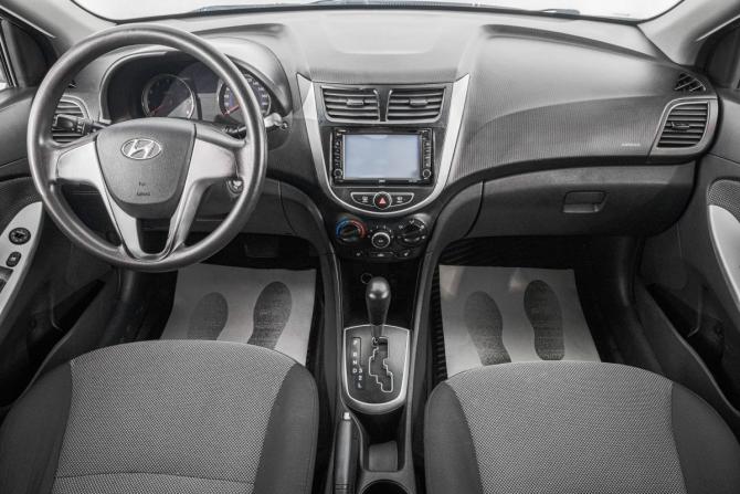 Hyundai Solaris I с пробегом 2013 года, цена 819 000 рублей, 224000 км, седан, Автокод Объявления
