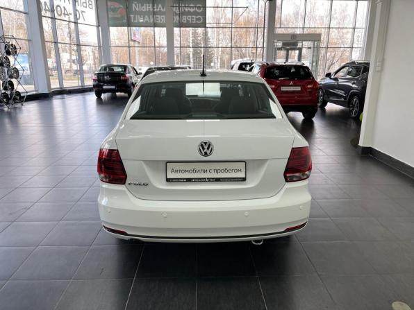 Volkswagen Polo V Рестайлинг с пробегом 2018 года, цена 1 288 000 рублей, 81632 км, седан, Автокод Объявления