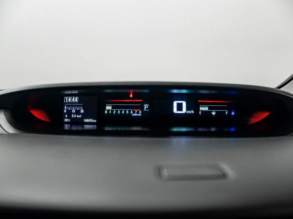 Honda Stepwgn V с пробегом 2016 года, цена 1 900 000 рублей, 168417 км, минивэн, Автокод Объявления