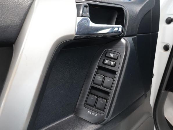 Toyota Land Cruiser Prado 150 Series с пробегом 2012 года, цена 2 683 600 рублей, 164774 км, внедорожник, Автокод Объявления
