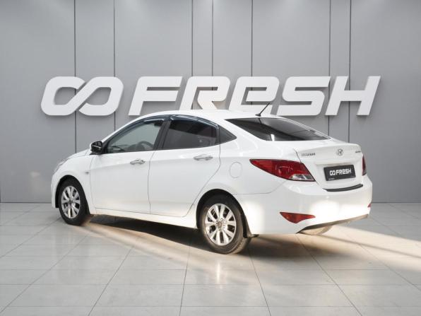 Hyundai Solaris I Рестайлинг с пробегом 2015 года, цена 870 000 рублей, 153669 км, седан, Автокод Объявления