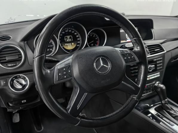 Mercedes-Benz C-Класс III (W204) Рестайлинг с пробегом 2011 года, цена 1 230 000 рублей, 247144 км, седан, Автокод Объявления
