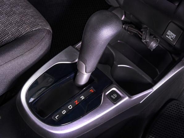 Honda Fit III с пробегом 2016 года, цена 900 000 рублей, 151900 км, хэтчбек, Автокод Объявления