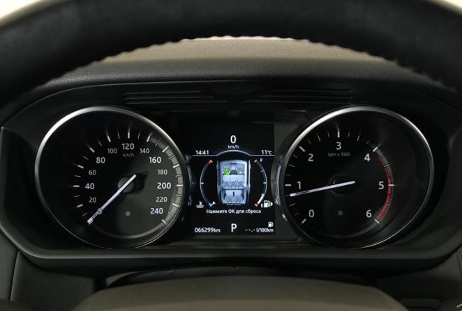 Land Rover Discovery V с пробегом 2018 года, цена 3 900 000 рублей, 66299 км, внедорожник, Автокод Объявления