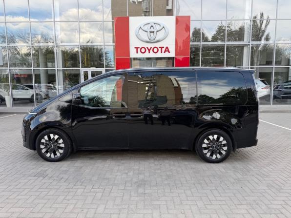 Hyundai Staria I с пробегом 2023 года, цена 4 550 000 рублей, 261605 км, минивэн, Автокод Объявления