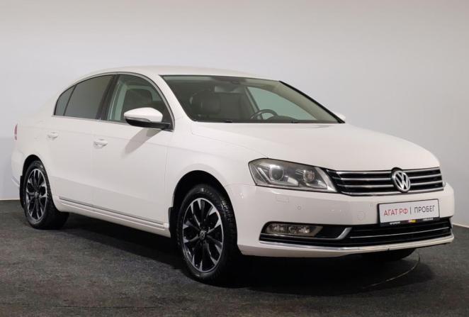 Volkswagen Passat B7 с пробегом 2012 года, цена 1 090 000 рублей, 223073 км, седан, Автокод Объявления