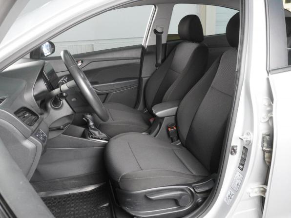 Hyundai Solaris II Рестайлинг с пробегом 2022 года, цена 1 865 000 рублей, 42067 км, седан, Автокод Объявления