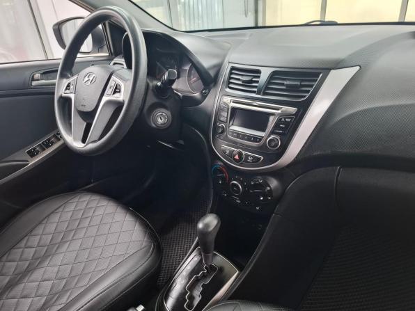 Hyundai Solaris I Рестайлинг с пробегом 2016 года, цена 963 000 рублей, 98000 км, хэтчбек, Автокод Объявления