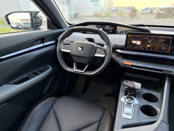 Changan UNI-V I с пробегом 2023 года, цена 2 095 000 рублей, 66000 км, лифтбек, Автокод Объявления