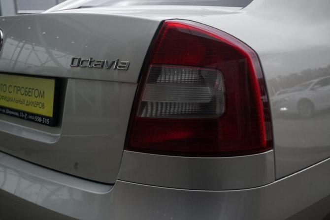 Skoda Octavia II (A5) Рестайлинг с пробегом 2013 года, цена 745 000 рублей, 177800 км, лифтбек, Автокод Объявления
