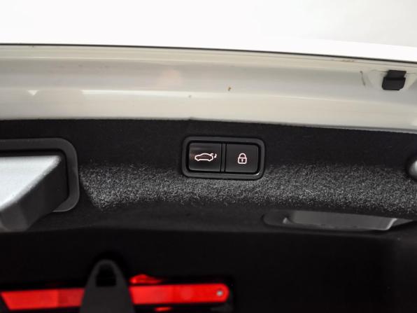 Kia Quoris I с пробегом 2013 года, цена 1 695 000 рублей, 149877 км, седан, Автокод Объявления