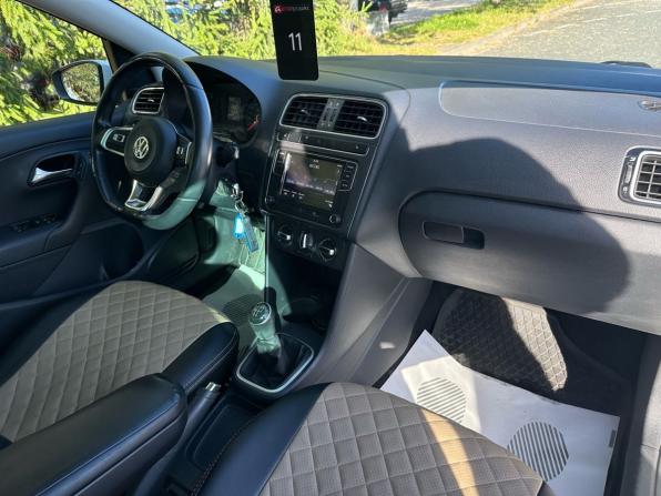 Volkswagen Polo V Рестайлинг с пробегом 2019 года, цена 1 249 000 рублей, 92995 км, седан, Автокод Объявления