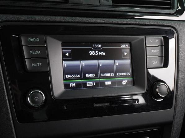 Skoda Rapid I с пробегом 2015 года, цена 1 299 000 рублей, 102279 км, лифтбек, Автокод Объявления